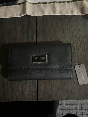 Guess Trifold Wallet